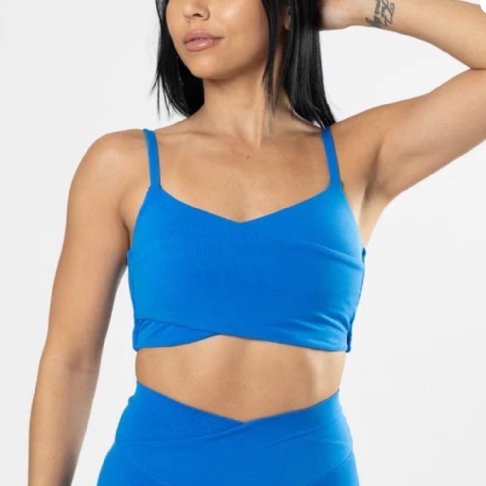 PARAGON Vibrant Blue Top